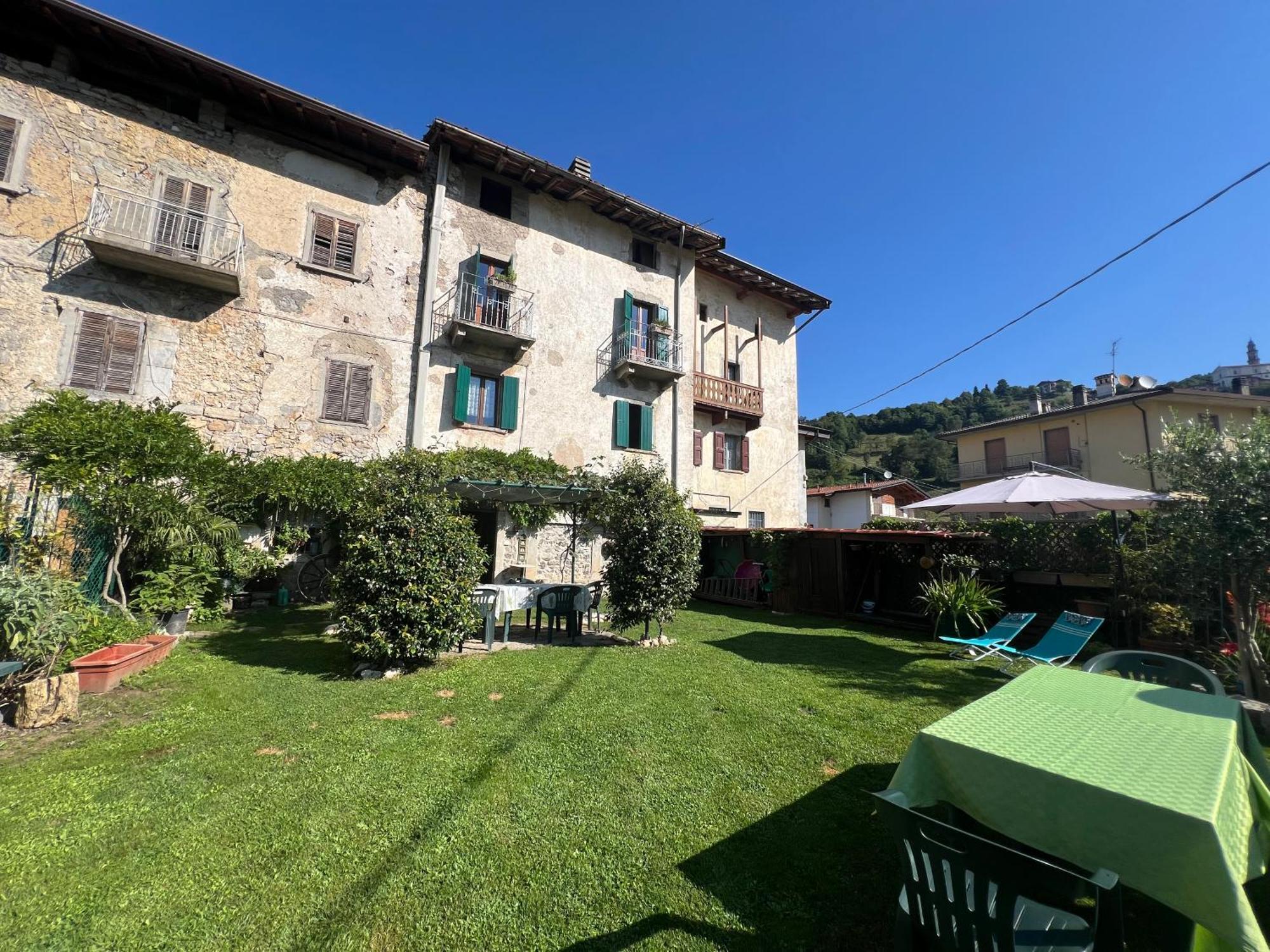 B&B Come Un Tempo Costa di Serina Luaran gambar